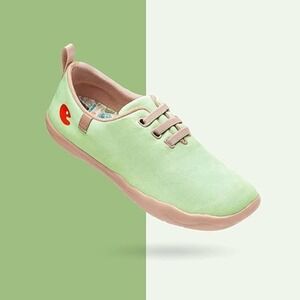 UIN Women's Slip Ons Canvas Lightweight Sneakers Walking Casual Loafers Sze 9.5